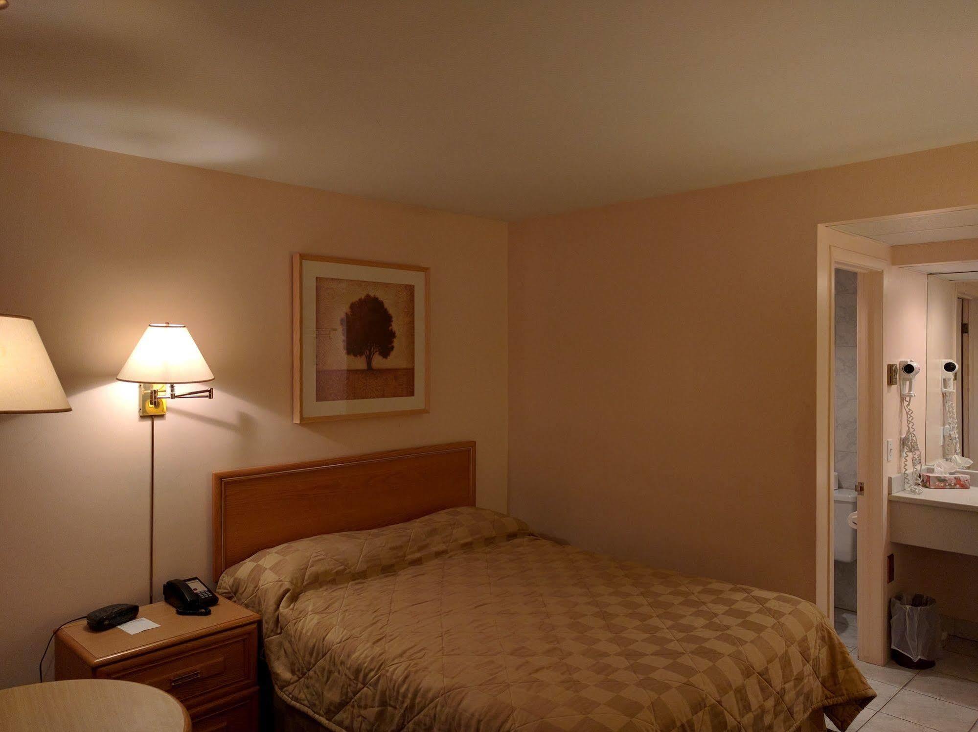 Motel La Siesta Saint-Lambert-Chambly Exteriér fotografie