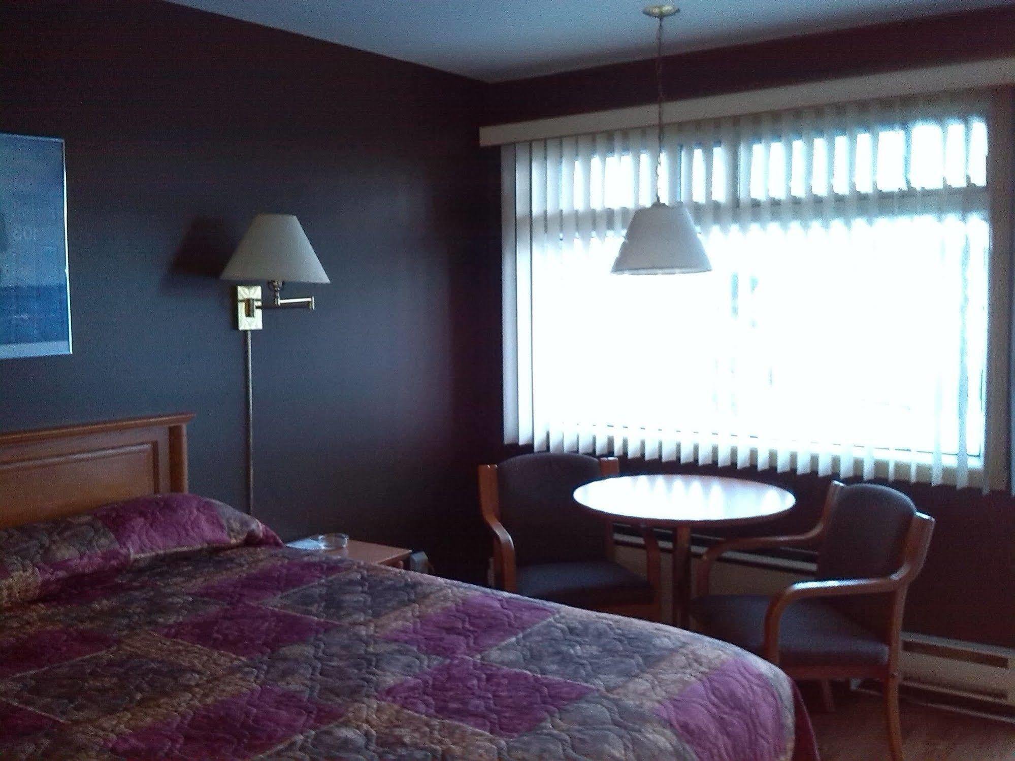 Motel La Siesta Saint-Lambert-Chambly Exteriér fotografie