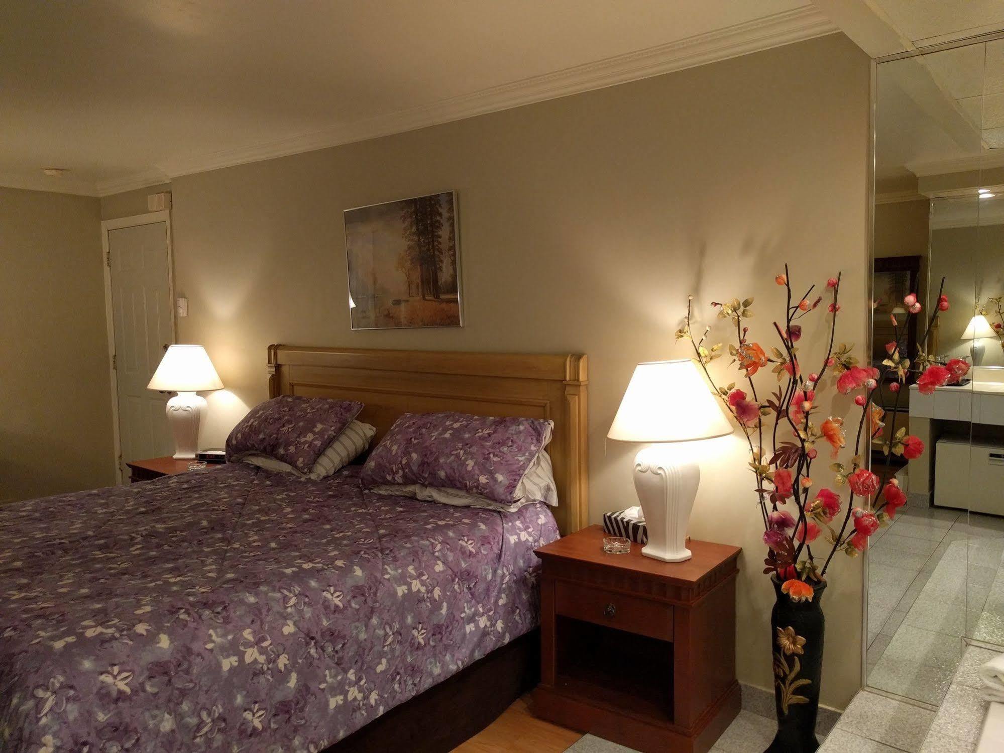 Motel La Siesta Saint-Lambert-Chambly Exteriér fotografie