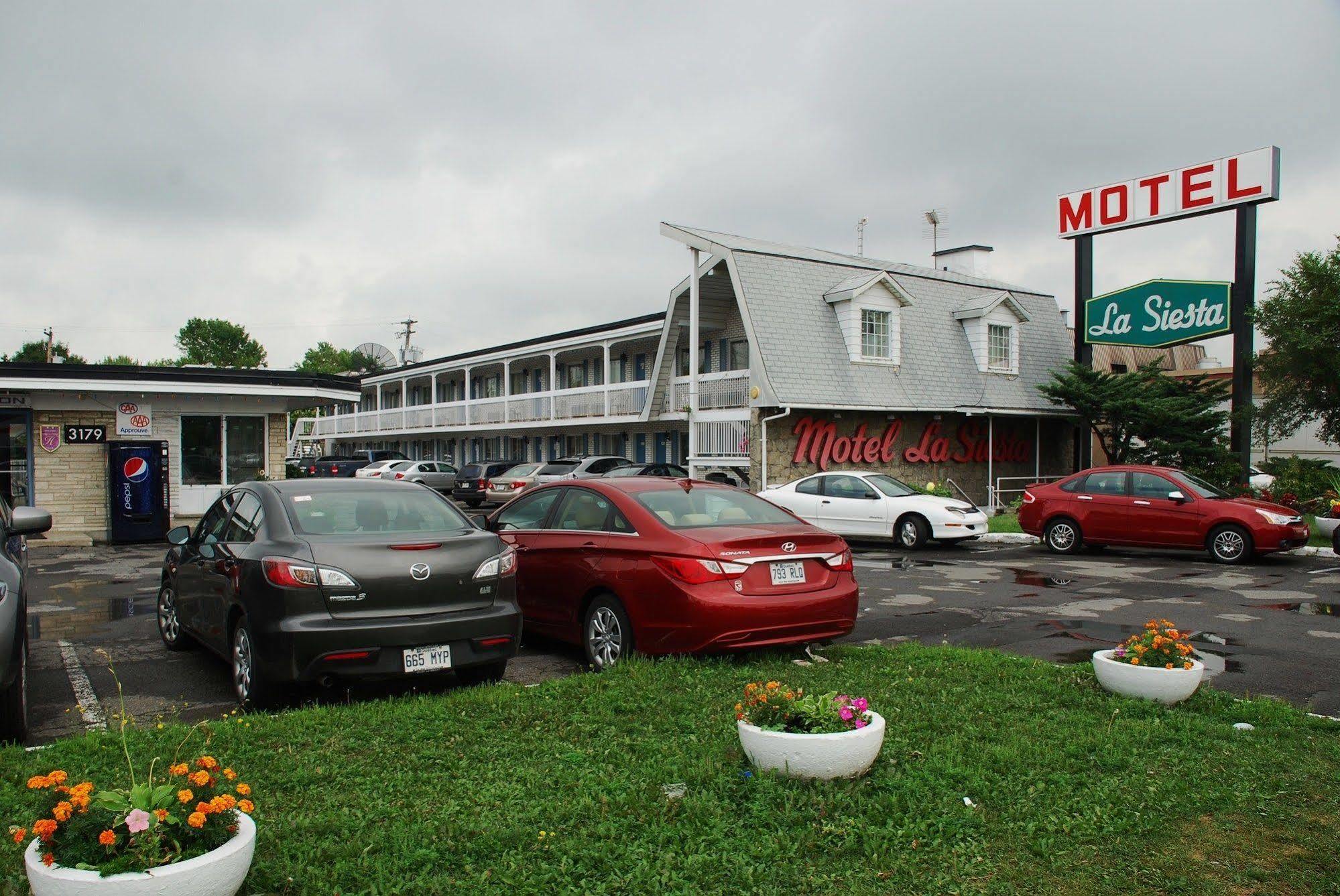 Motel La Siesta Saint-Lambert-Chambly Exteriér fotografie